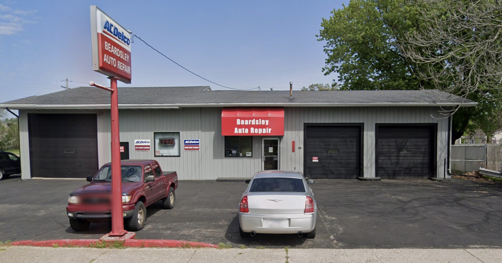 Beardsley Auto Repair storefront and sign in Elkhart, Indiana